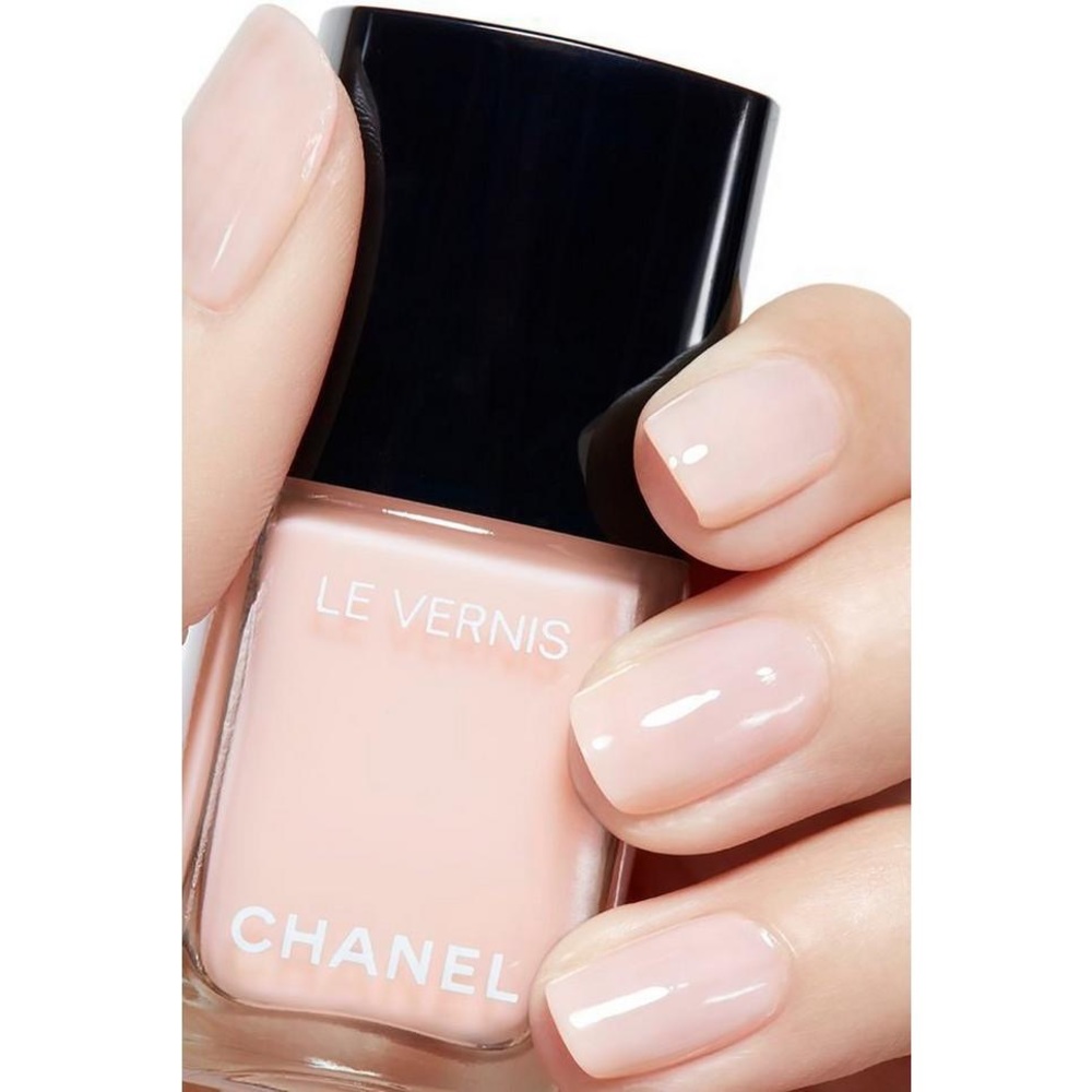 Chanel LE VERNIS Longwear Nail Colour
